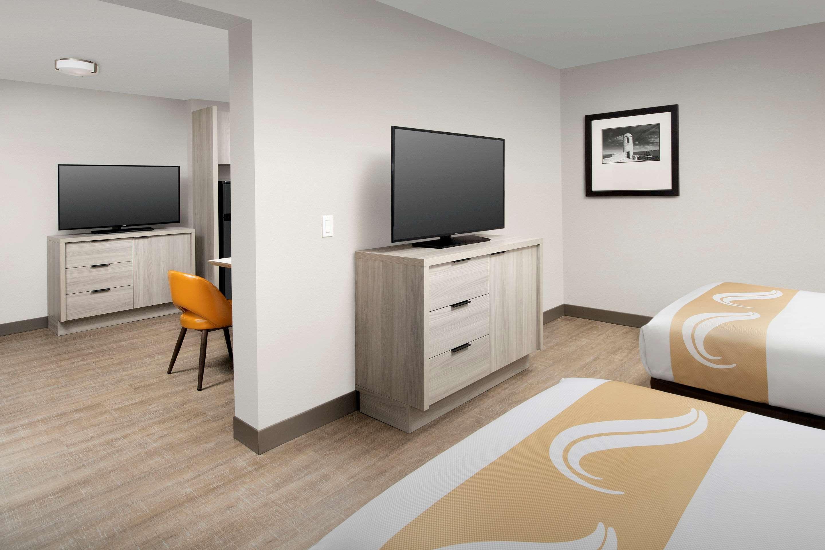 Quality Inn Atlantic Beach-Mayo Clinic Jax Area Buitenkant foto