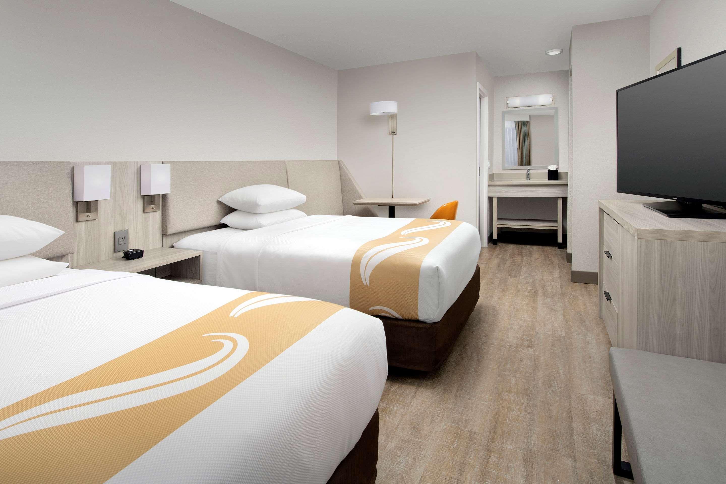 Quality Inn Atlantic Beach-Mayo Clinic Jax Area Buitenkant foto