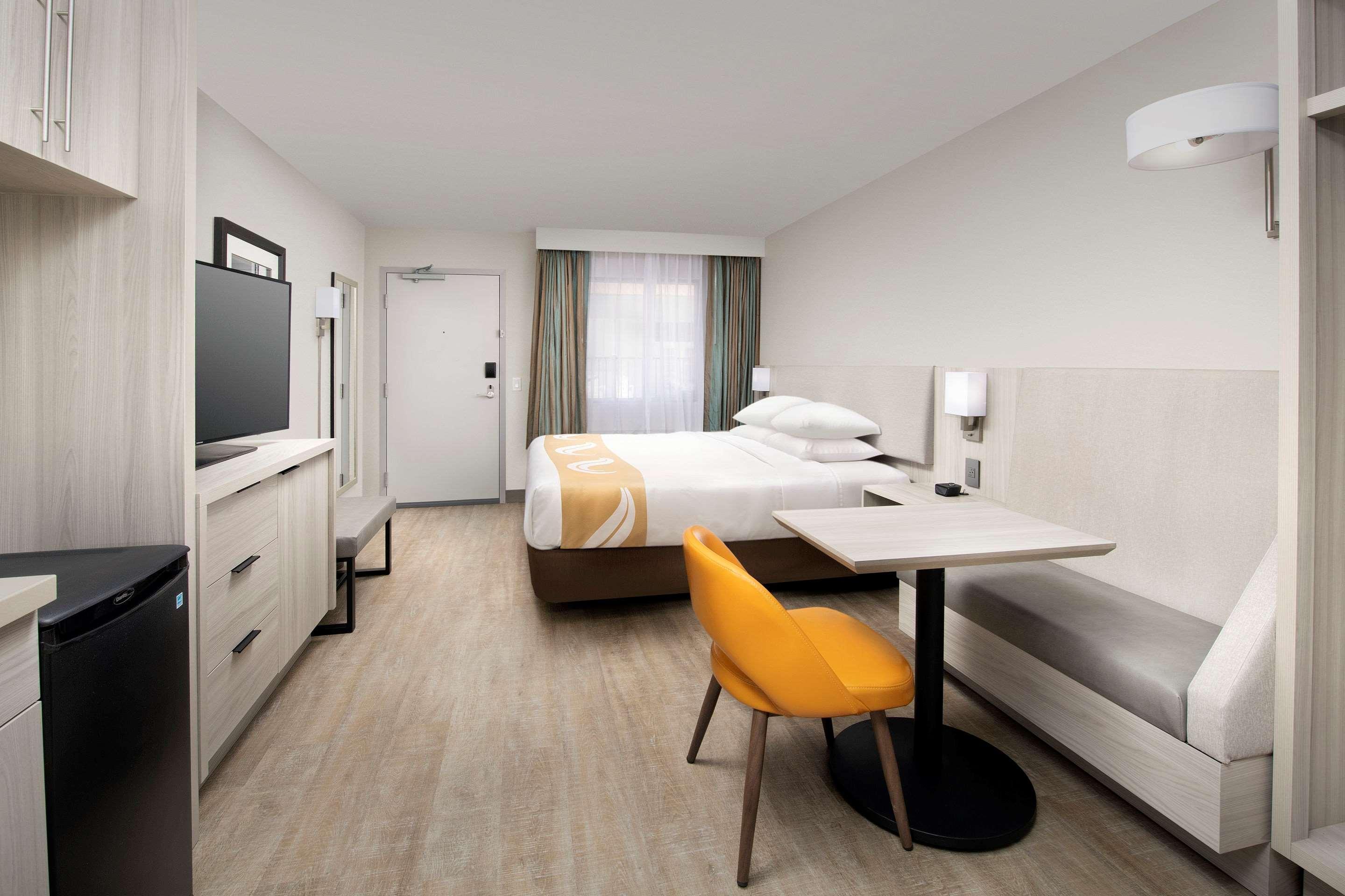 Quality Inn Atlantic Beach-Mayo Clinic Jax Area Buitenkant foto