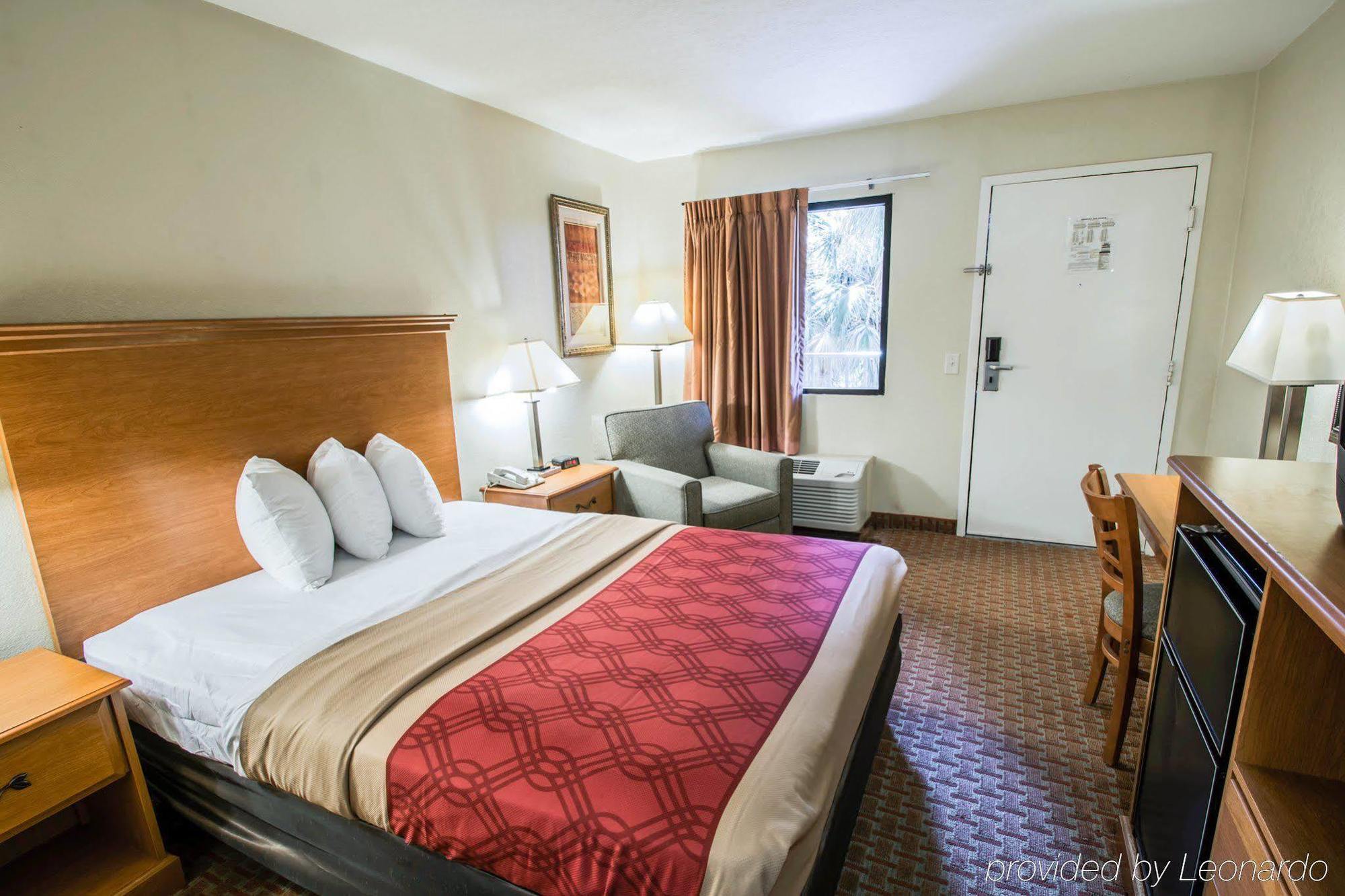 Quality Inn Atlantic Beach-Mayo Clinic Jax Area Buitenkant foto